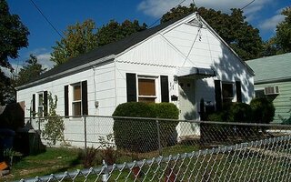 11 Chamberlain St, Hempstead, NY 11550