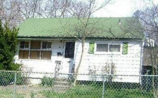 11 Cypress St, Central Islip, NY 11722