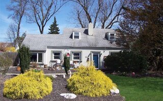 11 Dick Ct, Northport, NY 11768