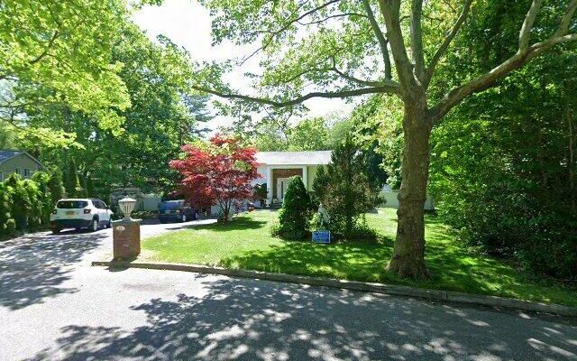 11 Edscho Ln, Commack, NY 11725