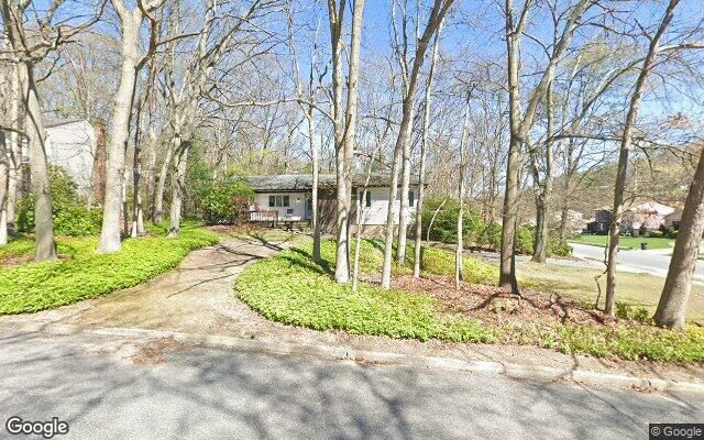 11 Harris Ct, Commack, NY 11725