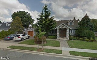11 Norma Ln, Farmingdale, NY 11735