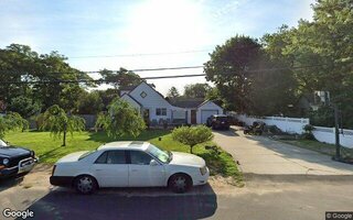 11 Pinetree Dr, Shirley, NY 11967