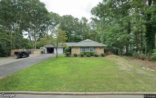 11 Seward Ln, Stony Brook, NY 11790