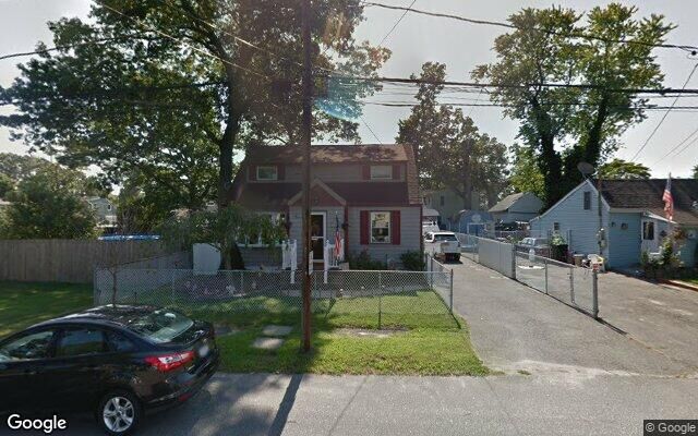 11 Tillie St, Bay Shore, NY 11706