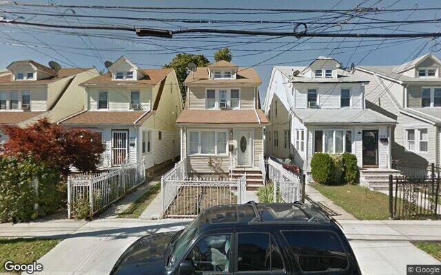 110-32 207th St, Queens Village, NY 11429