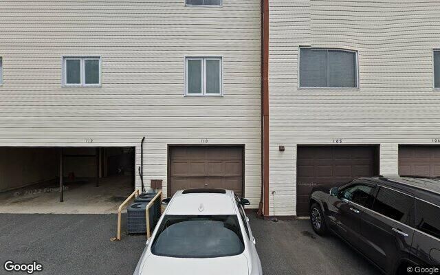 110 Timber Ridge Dr #110, Staten Island, NY 10306