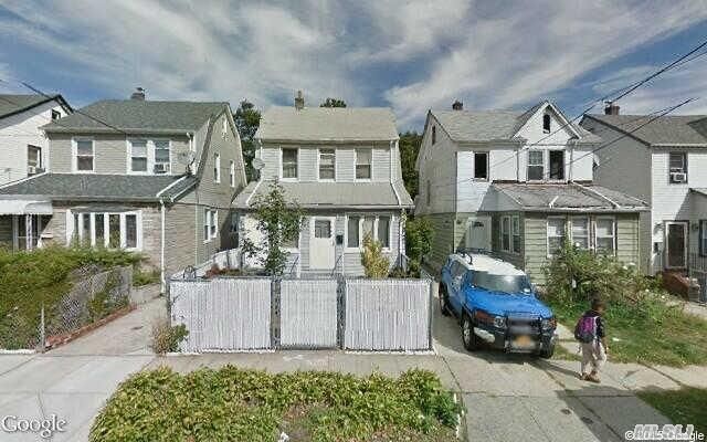 111-23 207th St, Queens Village, NY 11429