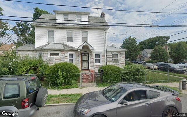 111-40 212th St, Queens Village, NY 11429