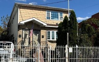 111-79 157th St, Jamaica, NY 11433