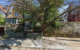111 Bodine St, Staten Island, NY 10310
