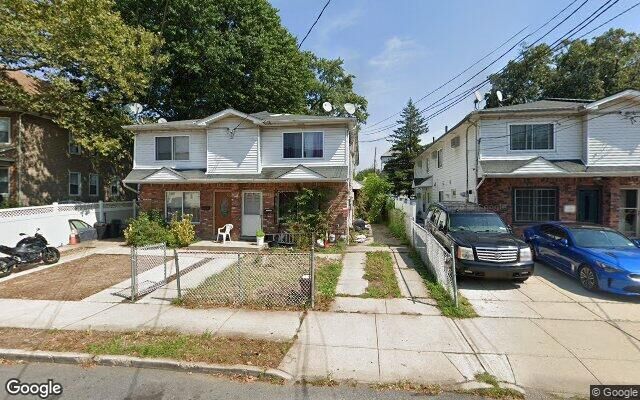 111 Elm St, Staten Island, NY 10310