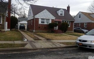 111 Jean Ave, Hempstead, NY 11550
