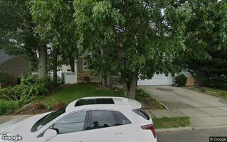 111 Massachusetts Ave, Massapequa, NY 11758