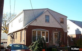 1111 Theodora St, Franklin Square, NY 11010
