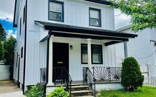 11124 170th St, Jamaica, NY 11433