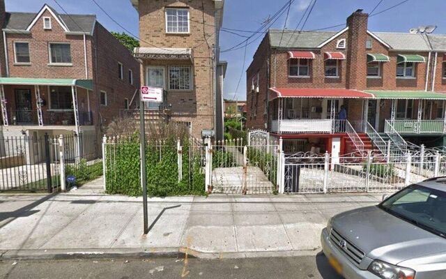 1119 E 214th St, Bronx, NY 10469