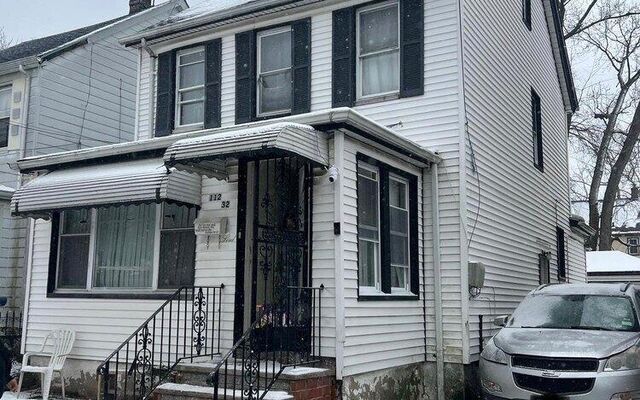 112-32 204th St, Saint Albans, NY 11412 (House View)