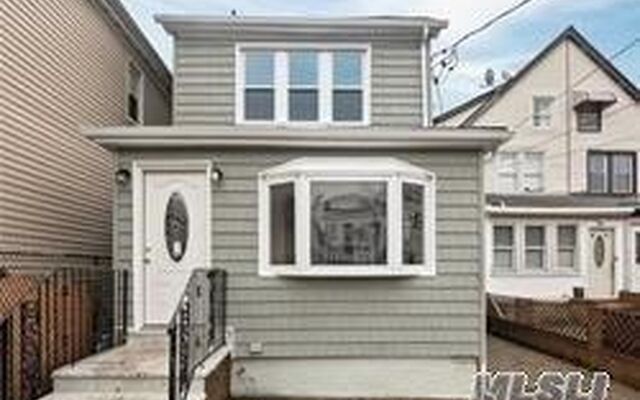 112-32 Dillon St, Jamaica, NY 11433