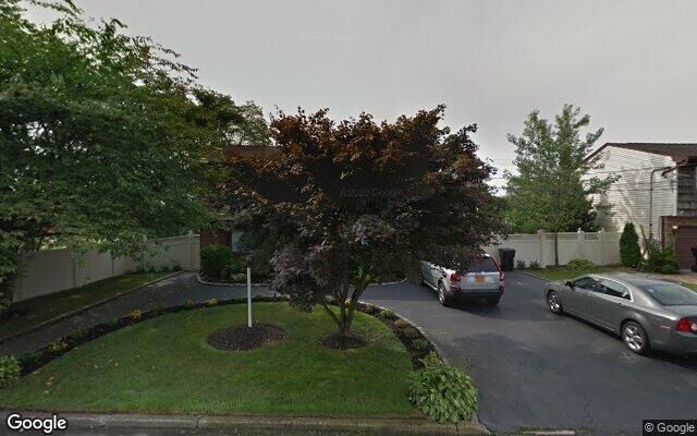 112 Atlanta St, Bay Shore, NY 11706