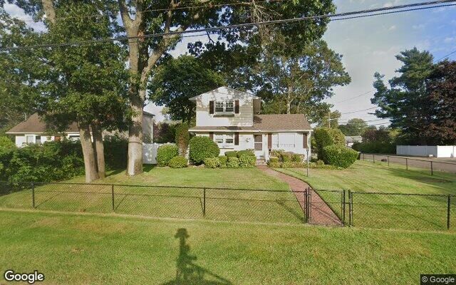 1123 Hyman Ave, Bay Shore, NY 11706