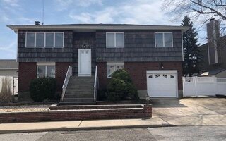 1124 Hayes Pl, Baldwin, NY 11510