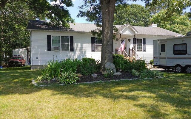 1128 William Floyd Pkwy Northbound, Shirley, NY 11967