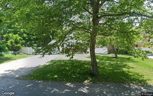 1138 Joselson Ave, Bay Shore, NY 11706