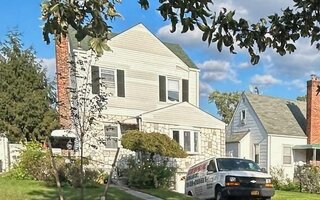 115-47 209th St, Cambria Heights, NY 11411