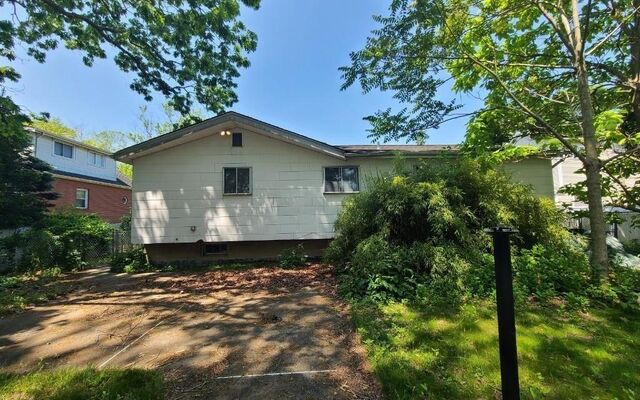 1151 Cassel Ave, Bay Shore, NY 11706