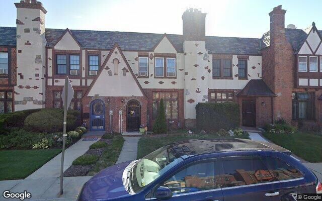 116-09 227th St, Cambria Heights, NY 11411