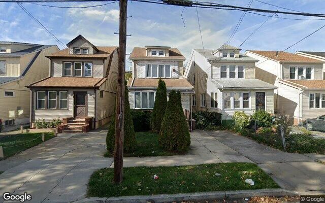 116-30 205th St, Saint Albans, NY 11412