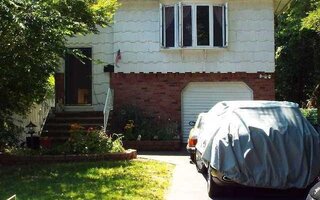 116 Amsterdam Ave, West Babylon, NY 11704