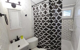116 Smith St, Amityville, NY 11701