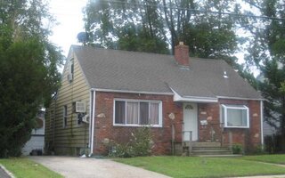117 Casino St, Freeport, NY 11520