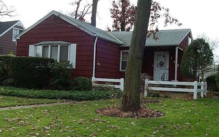 117 Linden St, Malverne, NY 11565