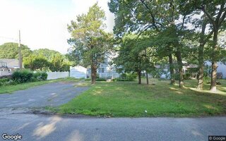 118 Floyd Rd, Shirley, NY 11967