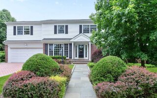118 Somerset Ave, Garden City, NY 11530