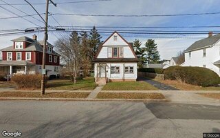 118 W Cherry St, Hicksville, NY 11801