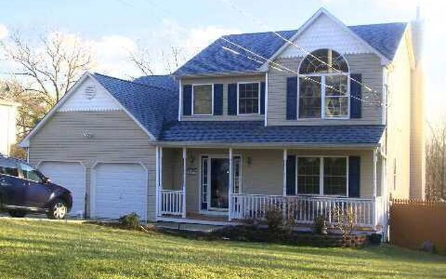 1184 Waverly Ave, Holtsville, NY 11742