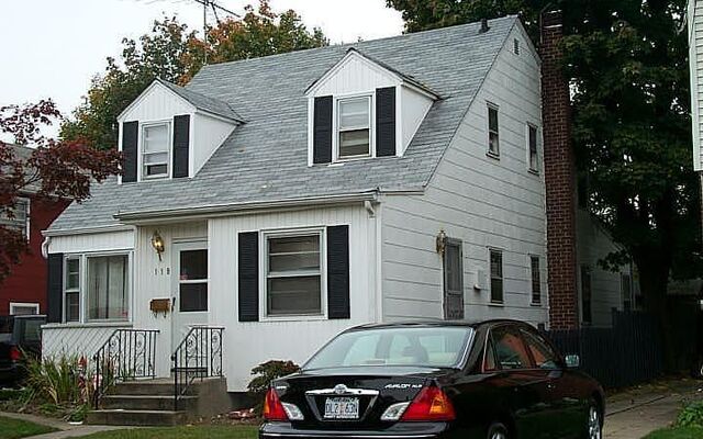 119 Broadfield Rd, Hempstead, NY 11550