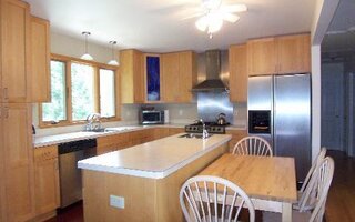 119 Cross Rd, Oakdale, NY 11769