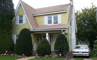 119 Leverich St, Hempstead, NY 11550