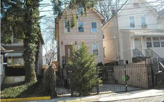 119 Roe St, Staten Island, NY 10310