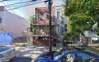 12-16 30th Dr, Astoria, NY 11102