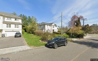 12 Emerson Dr, Great Neck, NY 11023