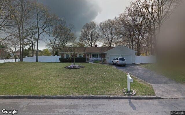 12 Bristol Downs St, Coram, NY 11727