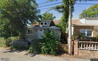 12 Cherokee St, Staten Island, NY 10305