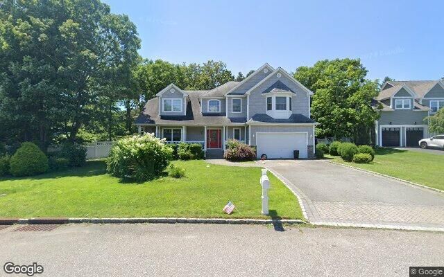 12 Darra Ct, Nesconset, NY 11767