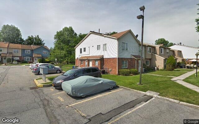 12 Franklin Ln #12D, Staten Island, NY 10306